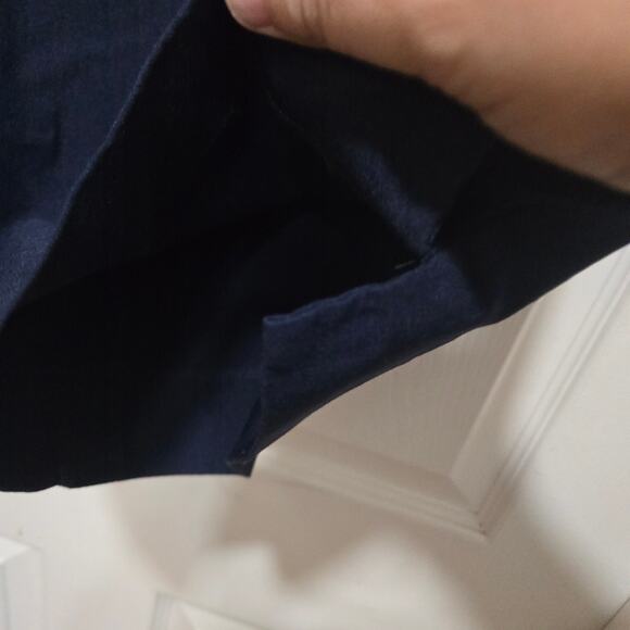 Chico’s Brigitte Navy Shorts Size 4 (20) - Picture 7 of 10